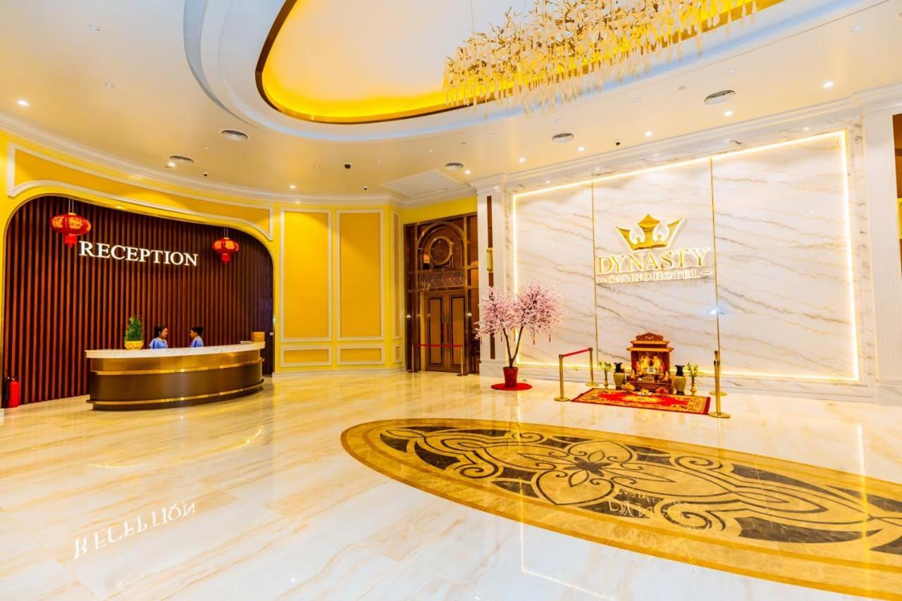 Dynasty Casino Hotel Bavet Buitenkant foto