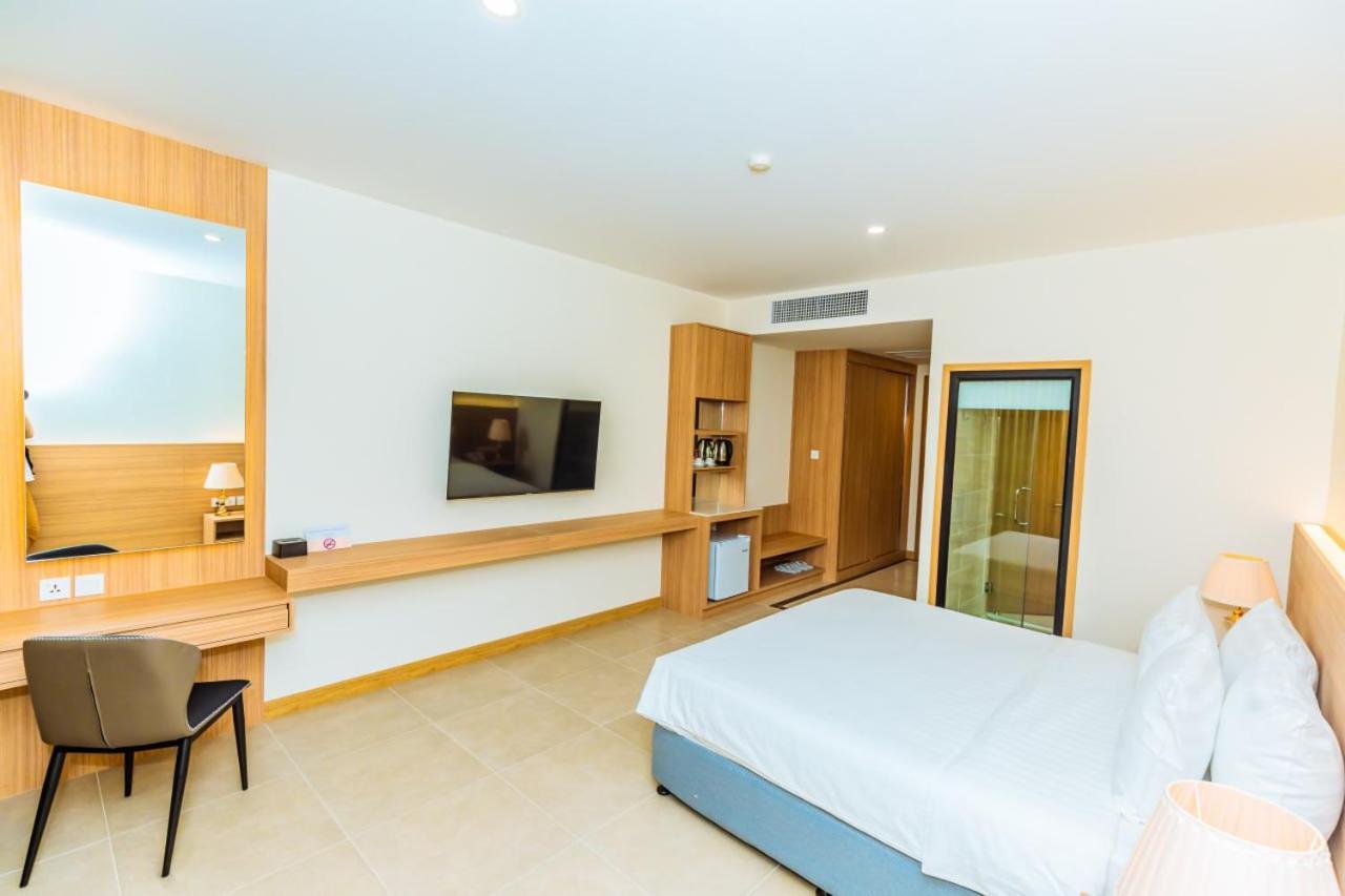 Dynasty Casino Hotel Bavet Buitenkant foto