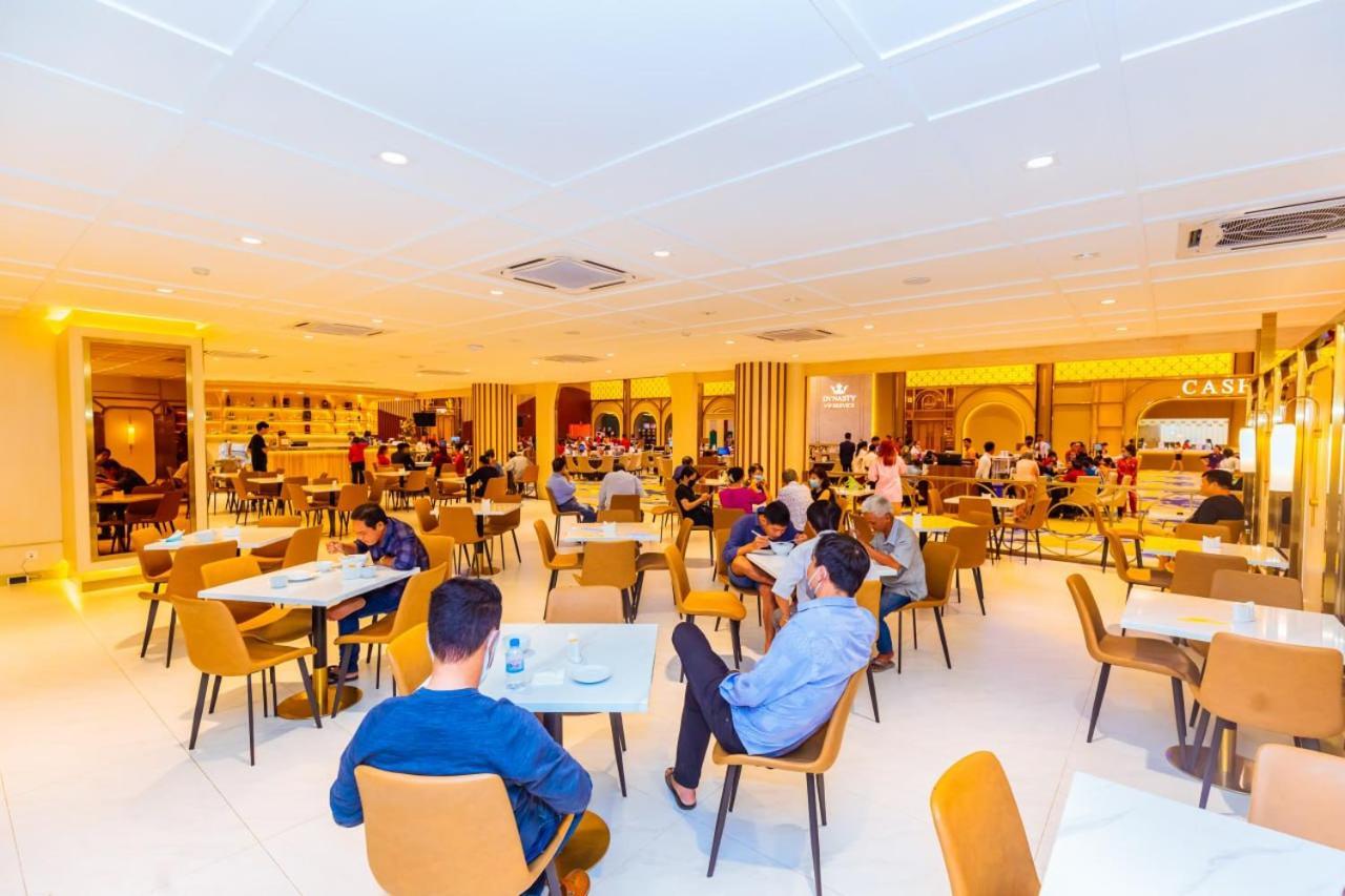 Dynasty Casino Hotel Bavet Buitenkant foto