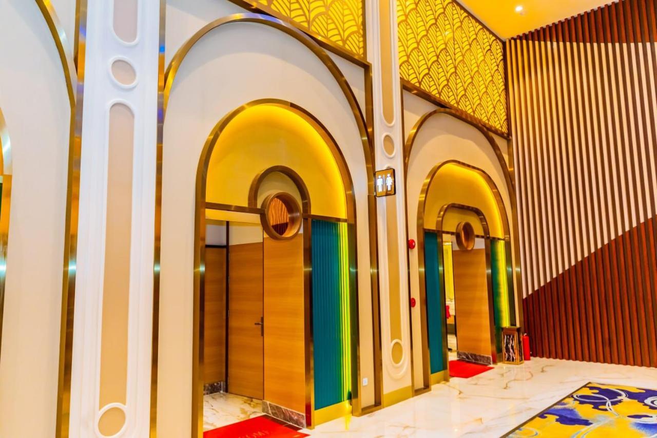 Dynasty Casino Hotel Bavet Buitenkant foto