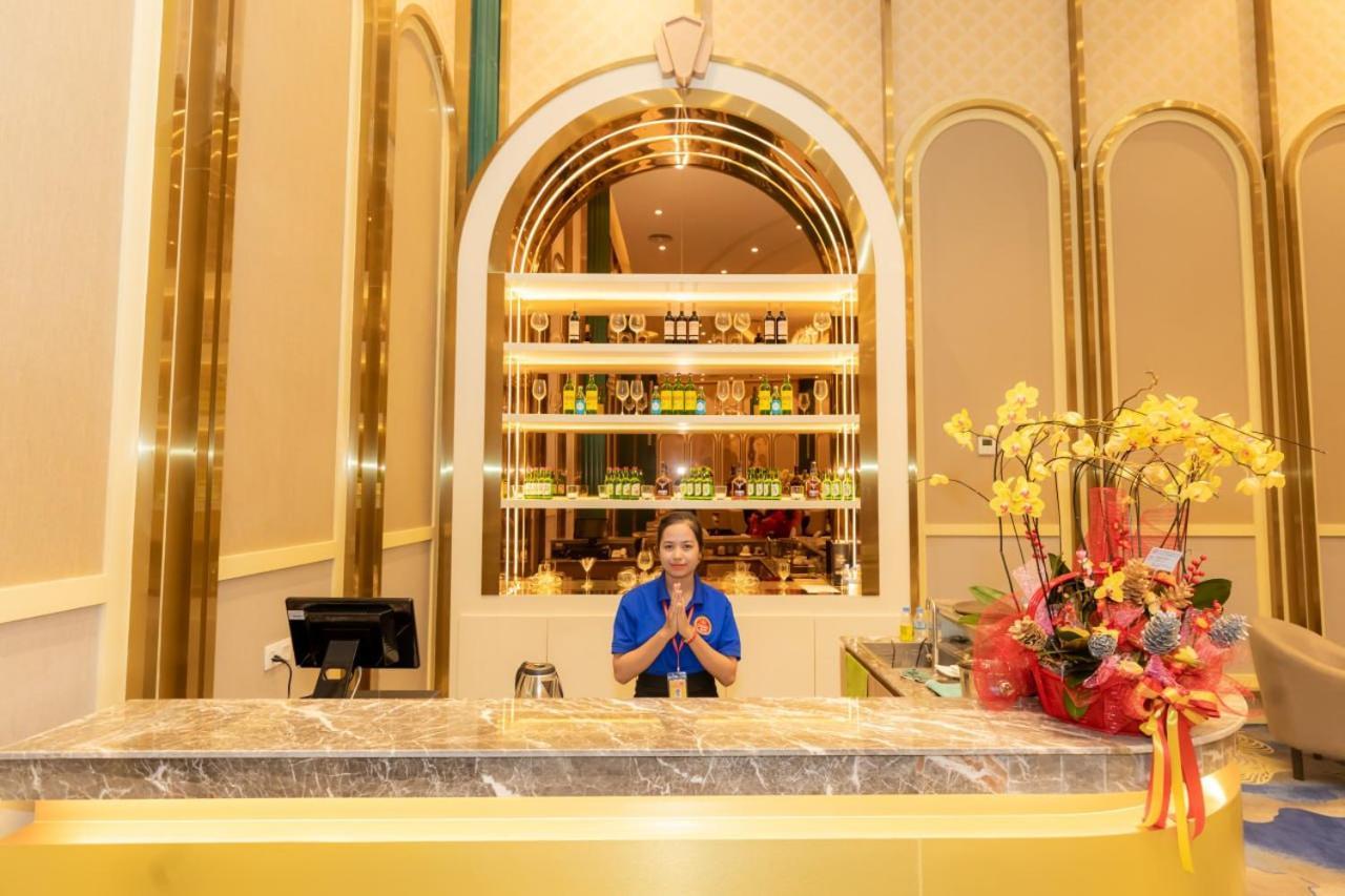 Dynasty Casino Hotel Bavet Buitenkant foto