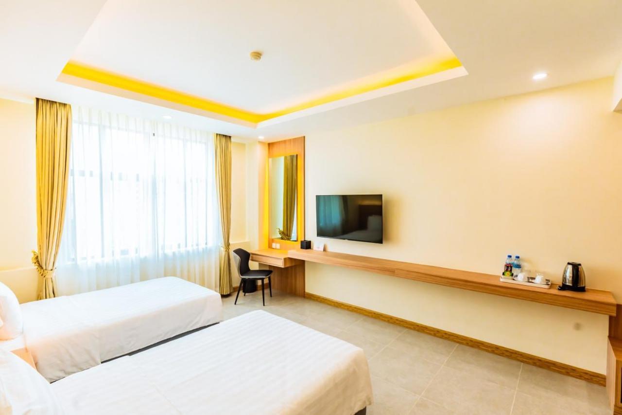 Dynasty Casino Hotel Bavet Buitenkant foto