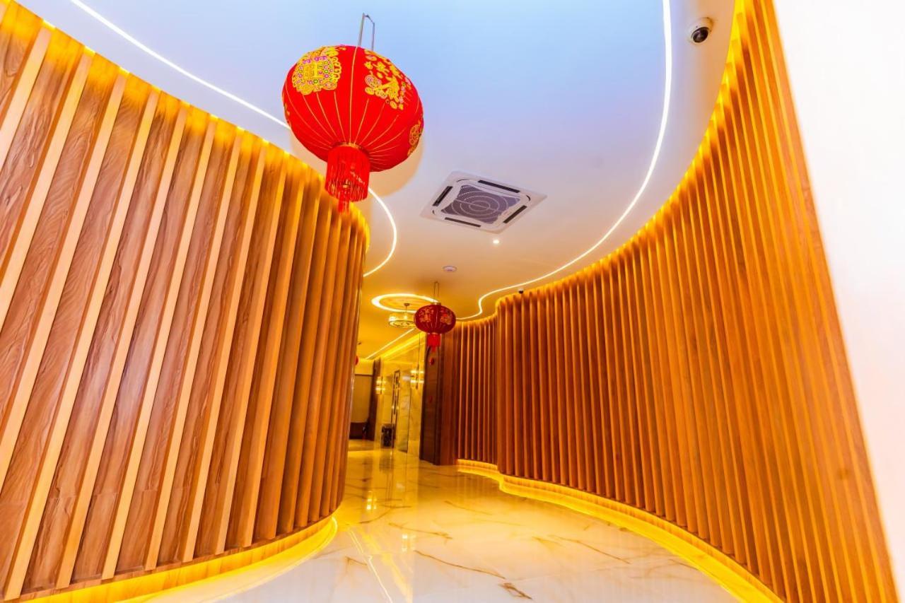 Dynasty Casino Hotel Bavet Buitenkant foto