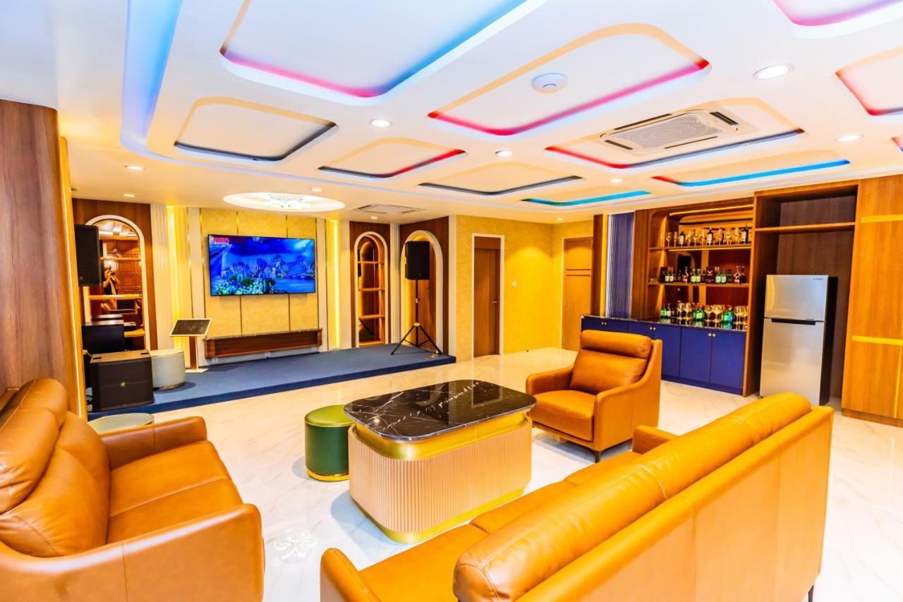 Dynasty Casino Hotel Bavet Buitenkant foto