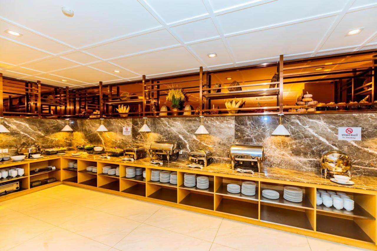 Dynasty Casino Hotel Bavet Buitenkant foto